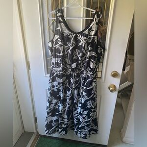 Talbots black dress with White Island theme leopards in trees 16W.